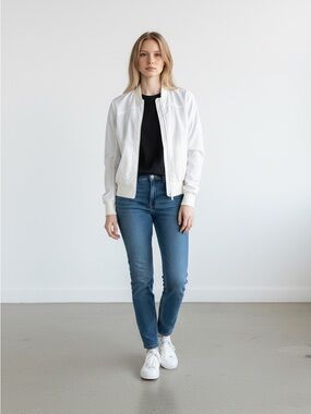 Lululemon Bomb Around Reversible Jacket - White